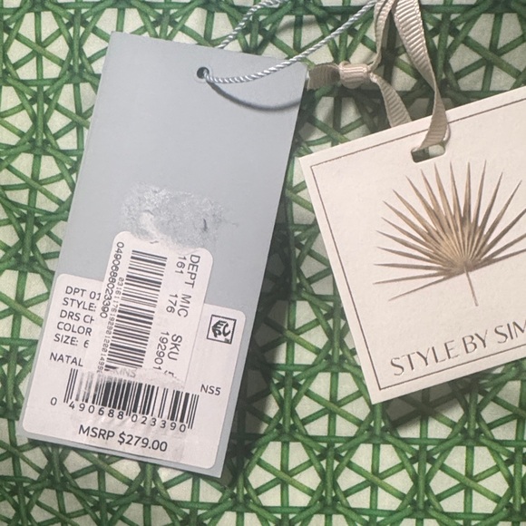 Green Floral Maxi Dress - Picture 4 of 4